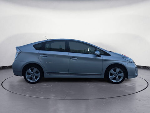 Prius MC 136h Dynamic 17 2015 occasion 83330 Le Beausset