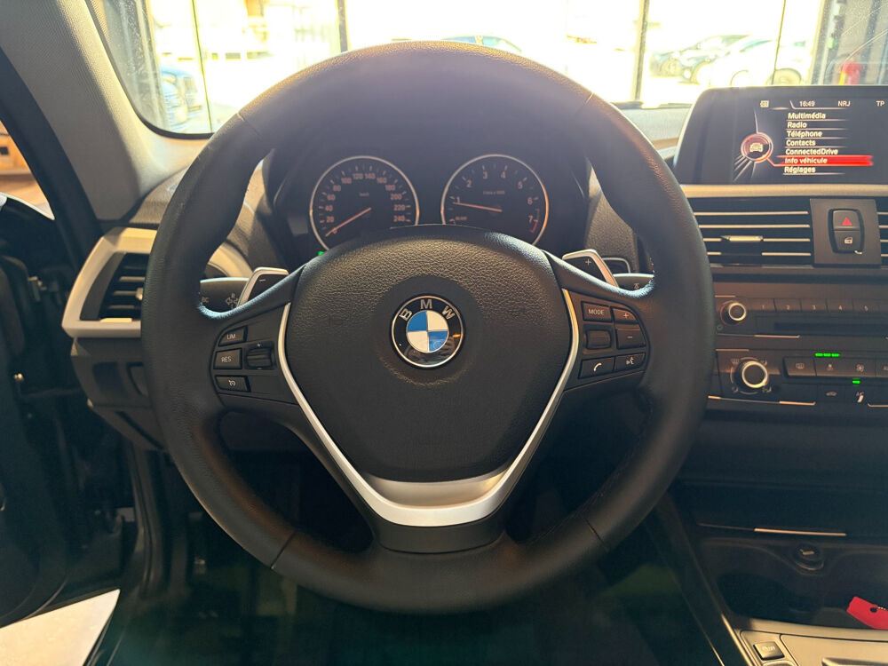 Serie 2 Coup&eacute; 220i 184 ch Lounge A 2015 occasion 83330 Le Beausset