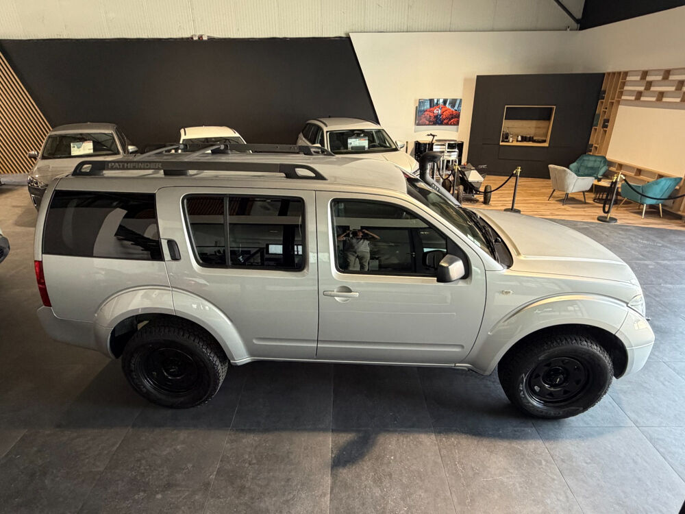Pathfinder 2.5 dCi 171 7pl El&eacute;gance 2007 occasion 83330 Le Beausset