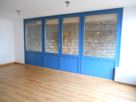 PARTHENAY PROCHE GARE LOCAL DE 177 m2 750 79200 Parthenay