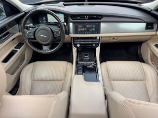 XF 3.0 D 300 ch Portfolio Bva /Suivi Complet/Toit Ouvrant/Pack 2016 occasion 59000 Lille