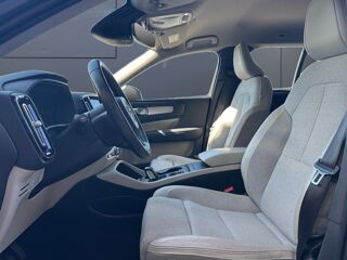 XC40 2.0 D3 150 Momentum 2wd Geartronic Bva /Cam&eacute;ra/r&eacute;gulateur/Si 2019 occasion 14100 Lisieux