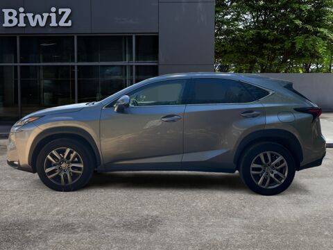 NX 2.5 300 Luxe 197 ch /Attelage/Cam&eacute;ra/Suivi Toyota 2017 occasion 86000 Poitiers