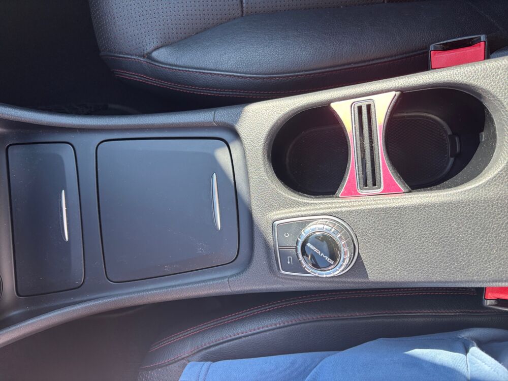 Classe CLA Fascination pack AMG Line 211 ch /Toit ouvrant pano/Cuir Nap 2014 occasion 43120 Monistrol-sur-Loire