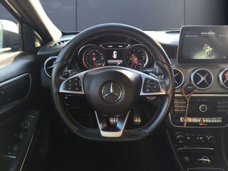 Classe GLA 1.6 200 155 ch Fascination 7g-dct Bva /Pack AMG/ Cam&eacute;ra de r 2017 occasion 63500 Issoire
