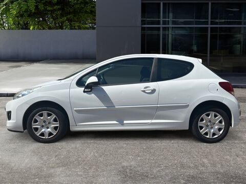 207 1.6 Hdi 90 ch Active /Embrayage Neuf/Distribution Chang&eacute;/Sui 2011 occasion 06560 Valbonne