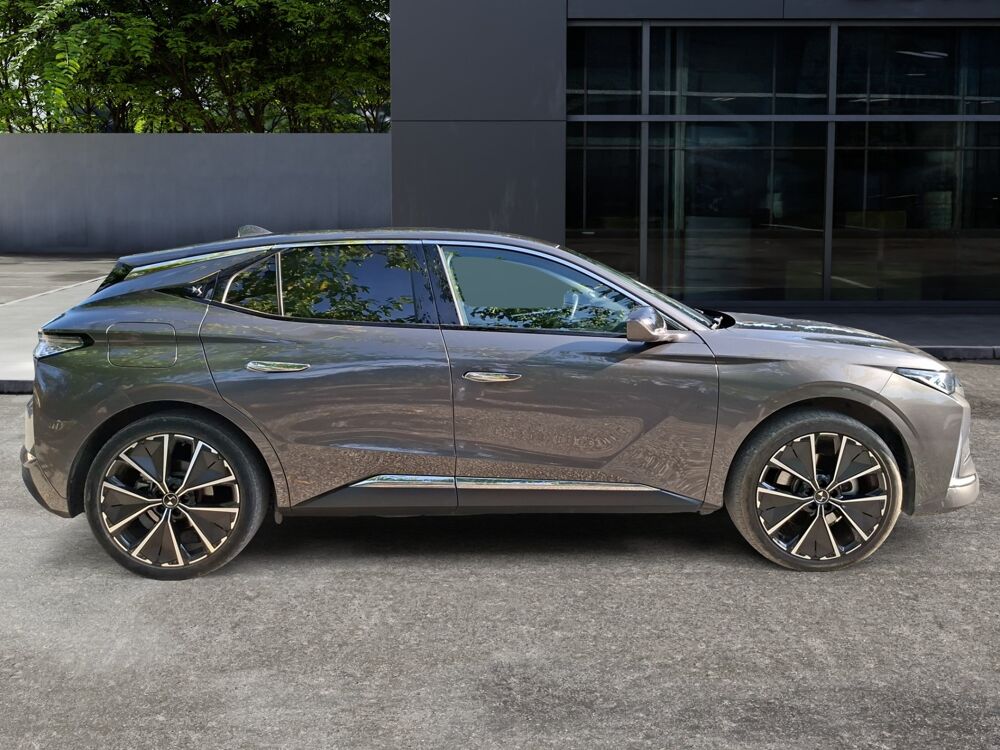 DS4 1.6 E-TENSE 225 ch Rivoli Bva /Carplay/Cam&eacute;ras avant et arri 2022 occasion 83480 Puget-sur-Argens