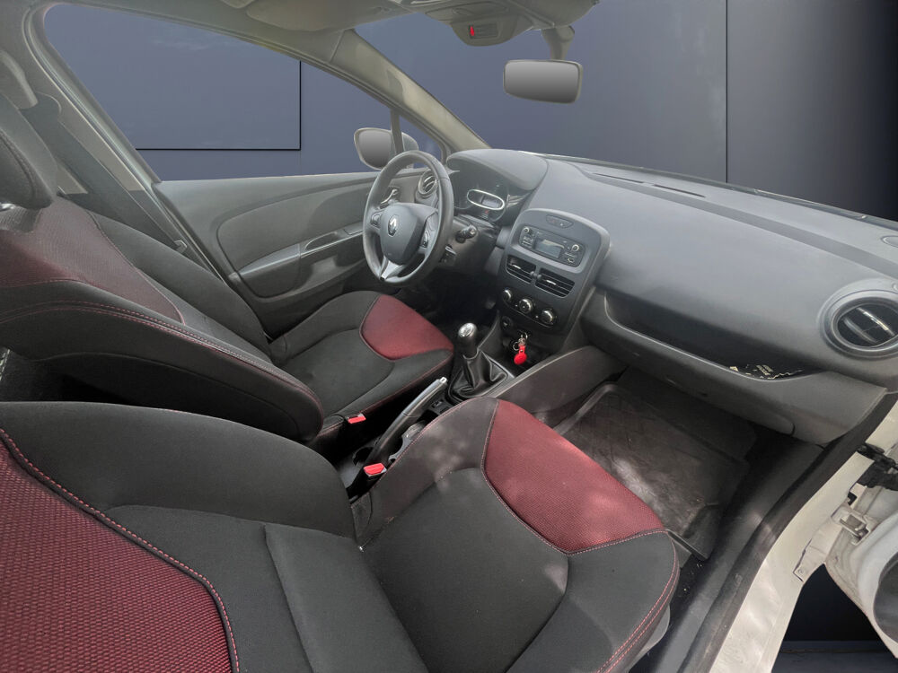 Clio 4 IV 1.5 DCi 90ch Societ&eacute; /Clim/Bluetooth/Distribution OK/En 2014 occasion 74200 Thonon-les-Bains