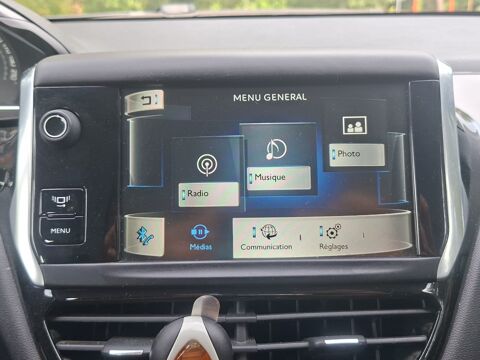 208 1.2 Vti 80 ch Urban Soul /Distri ok/Suivi complet entretiens 2013 occasion 43000 Le Puy-en-Velay