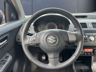 Swift 1.3 Vvt 90 Glx S 2009 occasion 46000 Cahors