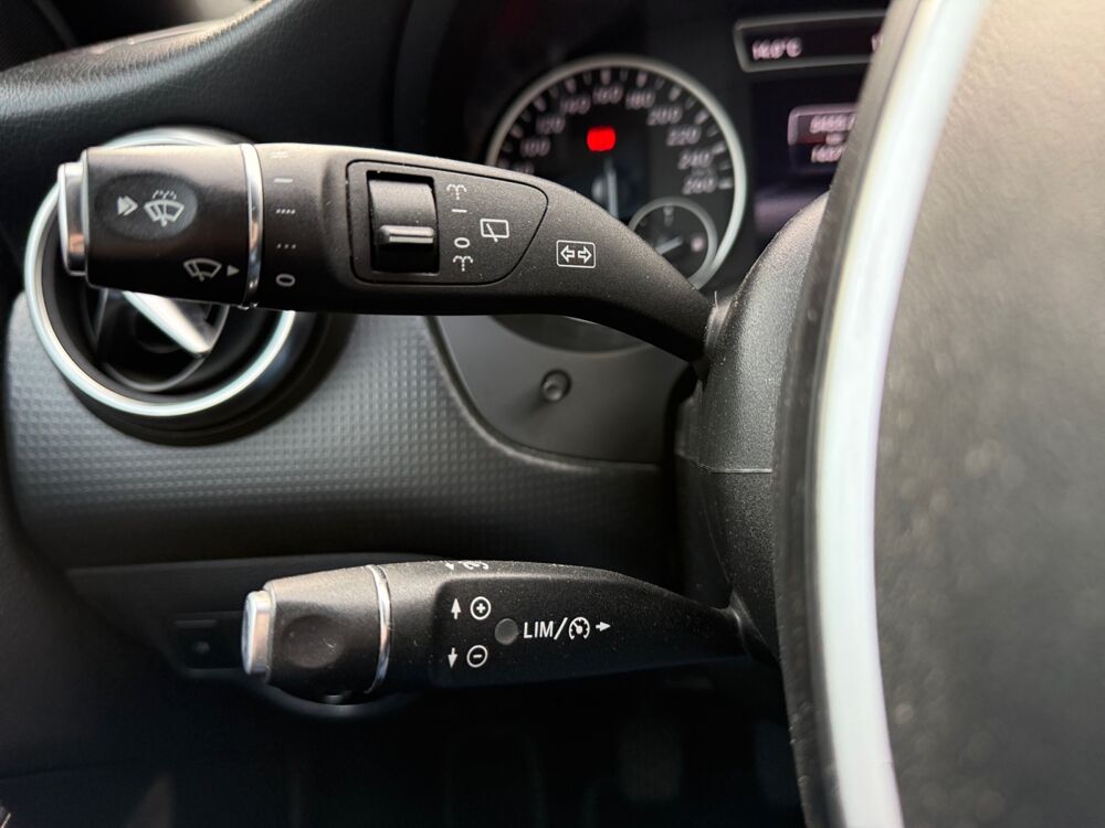 Classe A 160 Cdi 90 ch Inspiration /Radar Av Et Ar/Si&eacute;ges Sport/R&eacute;gul 2014 occasion 43200 Yssingeaux