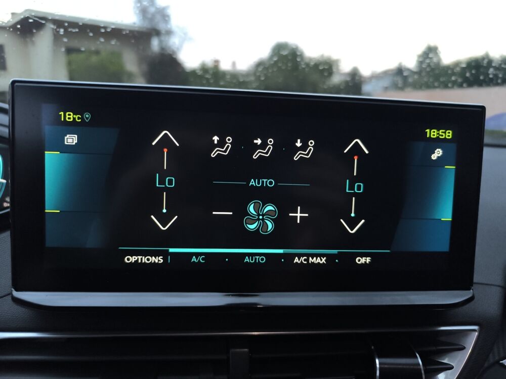 3008 Generation-ii 1.6 225 ch Hybrid Phev Allure Pack E-eat Bva / 2021 occasion 63500 Issoire