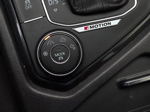 Tiguan 2.0 TDI 150 ch Bluemotion Carat 4Motion DSG7 /Toit ouvrant p 2017 occasion 69170 Tarare