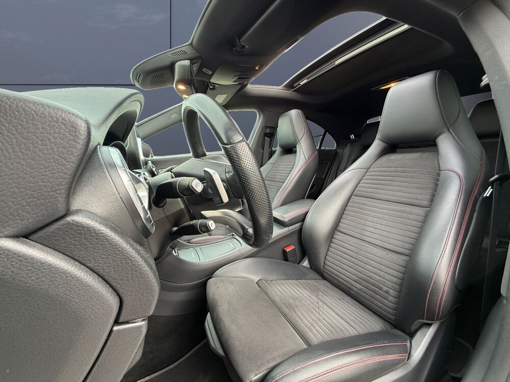 Classe CLA Coupe 1.6 180 120 Fascination 7g-dct Bva /Suivi complet Merc 2018 occasion 69720 Saint-Laurent-de-Mure