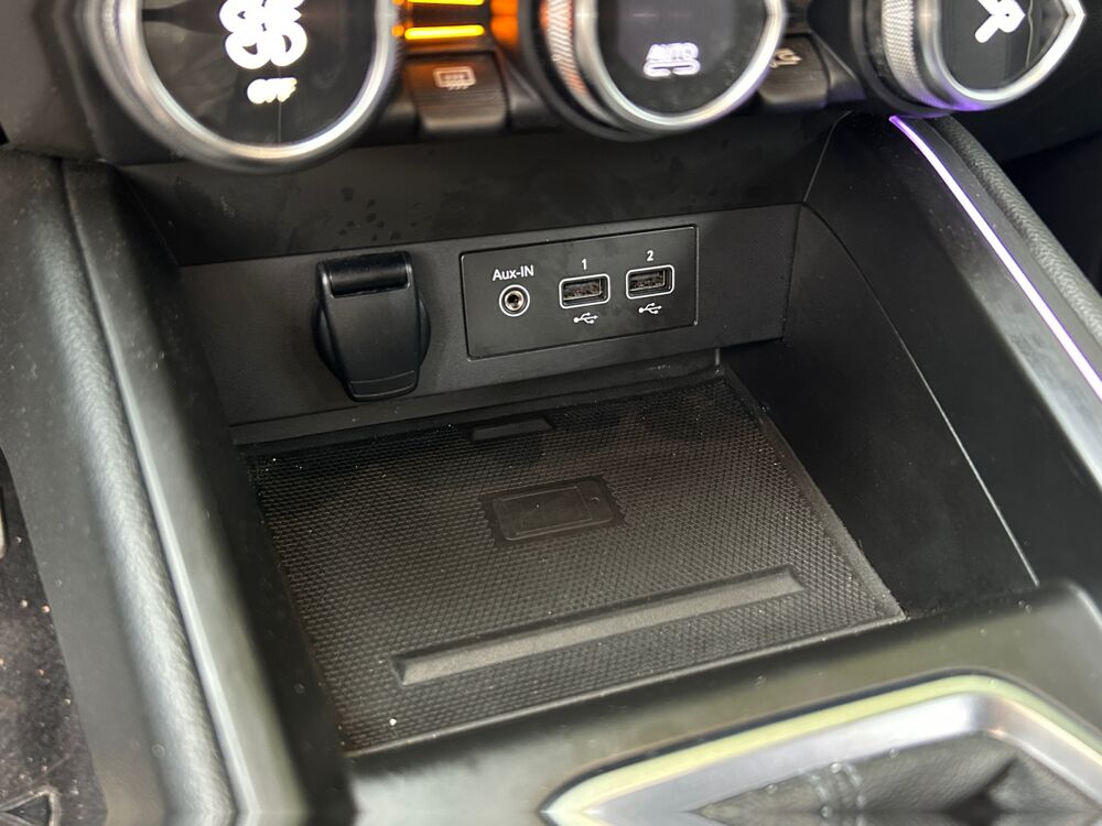Clio 1.0 Tce 90ch Lutecia /CarPlay/R&eacute;gulateur-Limiteur/Radar AV-A 2021 occasion 18000 Bourges