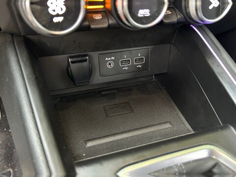 Clio 1.0 Tce 90ch Lutecia /CarPlay/R&eacute;gulateur-Limiteur/Radar AV-A 2021 occasion 18000 Bourges