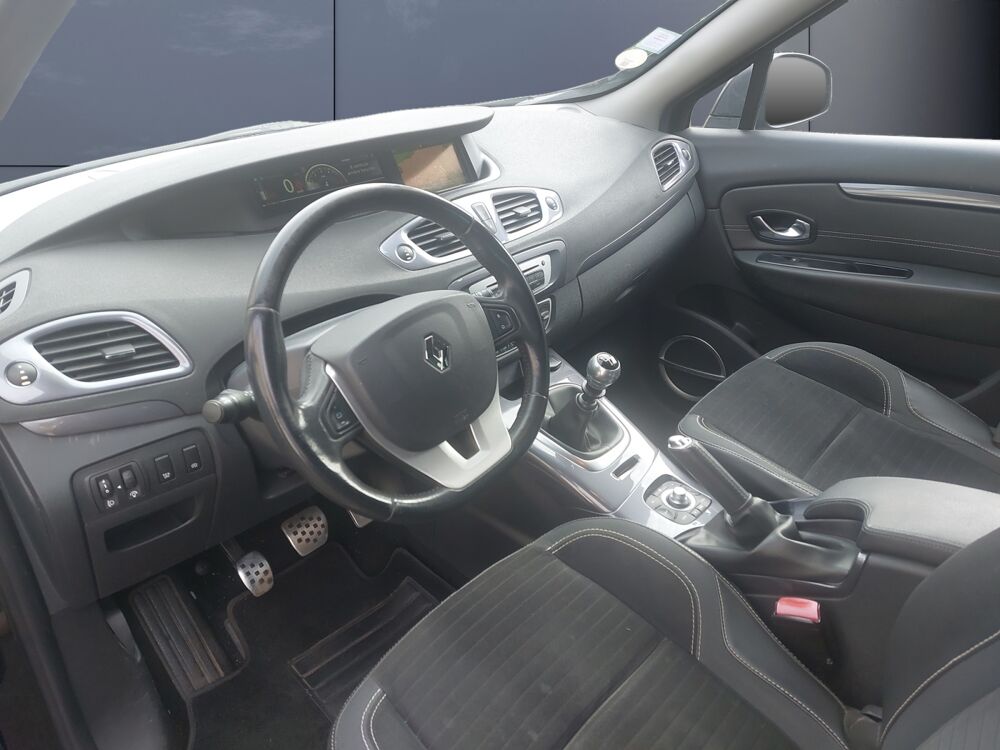 Sc&eacute;nic 1.6 Dci 130 Bose &eacute;dition /Cam&eacute;ra de Recul/GPS/Moteur &agrave; Chain 2015 occasion 91700 Fleuri M&eacute;rogis