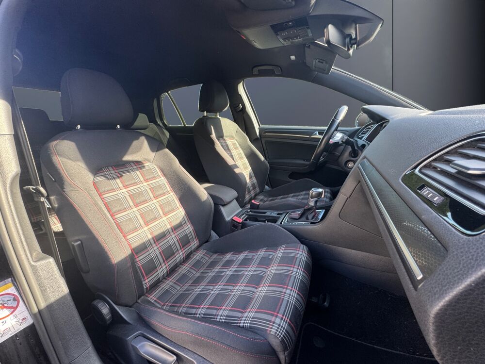 Golf 2.0 Tsi 245 ch GTI PERFORMANCE /Apple CarPlay/Si&egrave;ges Chauffa 2019 occasion 59000 Lille