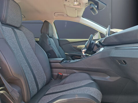 5008 Generation-ii 1.2 Puretech 7 places 130 ch Allure Start-stop 2019 occasion 43000 Le Puy-en-Velay