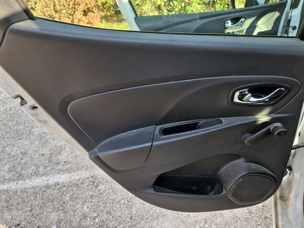 Clio 1.5 Dci 75 ch Zen /Attelage 2014 occasion 41700 Le Controis en Sologne