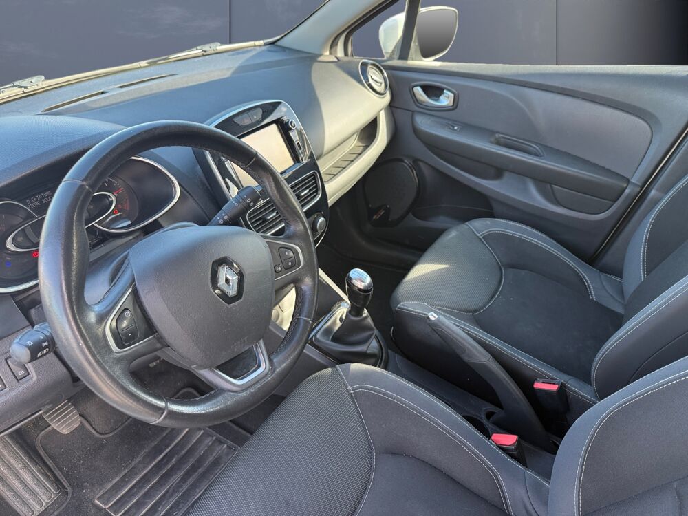 Clio 1.5 Dci 90 ch Energy Intens 2016 occasion 35380 Treffendel