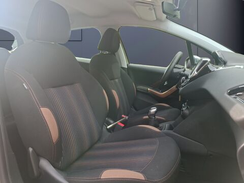 208 1.2 Vti 80 ch Urban Soul /Distri ok/Suivi complet entretiens 2013 occasion 43000 Le Puy-en-Velay
