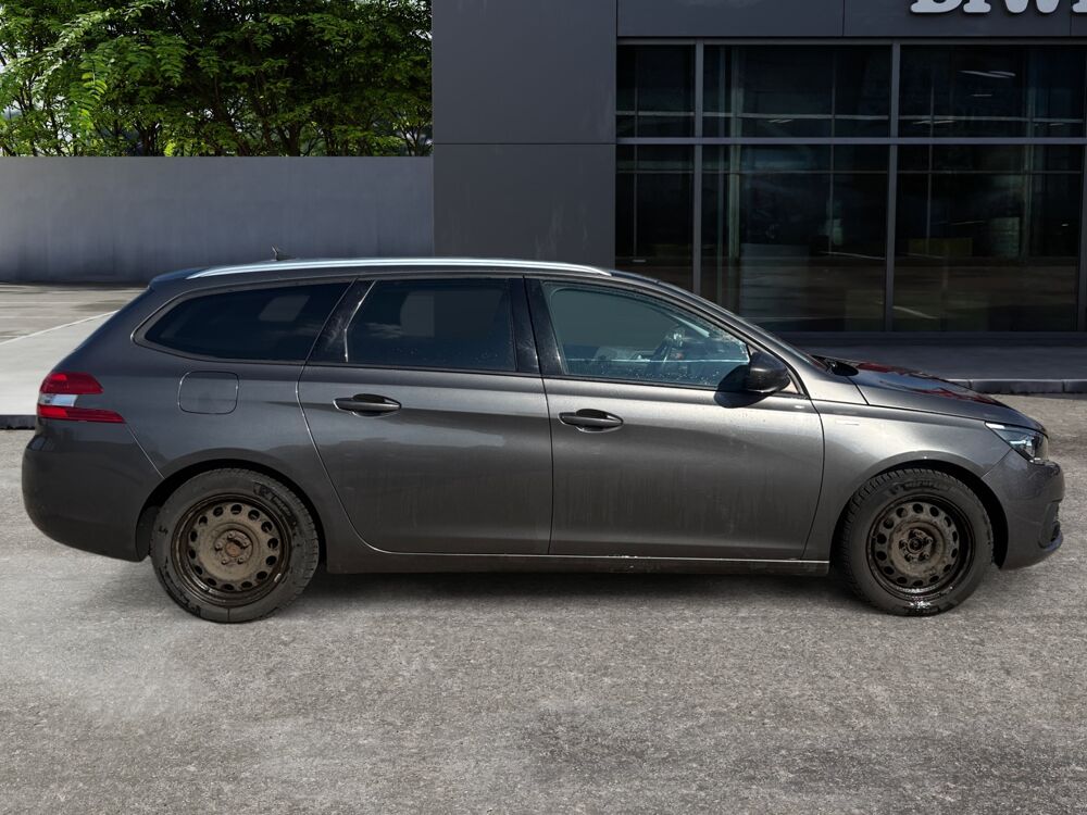 308 SW SW 130 ch Style (Moteur neuf) /Moteur Neuf/Clim Bi Zone/Vola 2018 occasion 43200 Yssingeaux