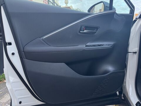 C-HR 2.0 Hsd 223 ch Design Phev /Apple Car-Play/Android-Auto/V&eacute;hi 2025 occasion 92000 Nanterre