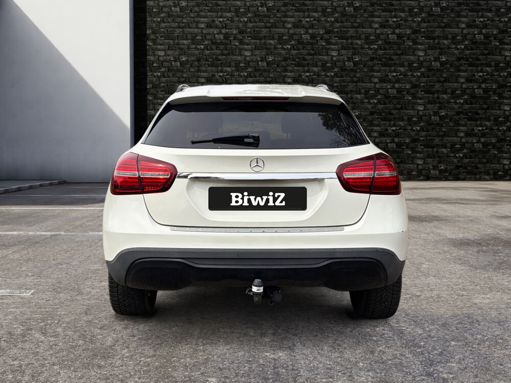Classe GLA 1.5 180 Cdi 110 ch Inspiration /Attelage/Feux automatiques 2017 occasion 42600 Montbrison