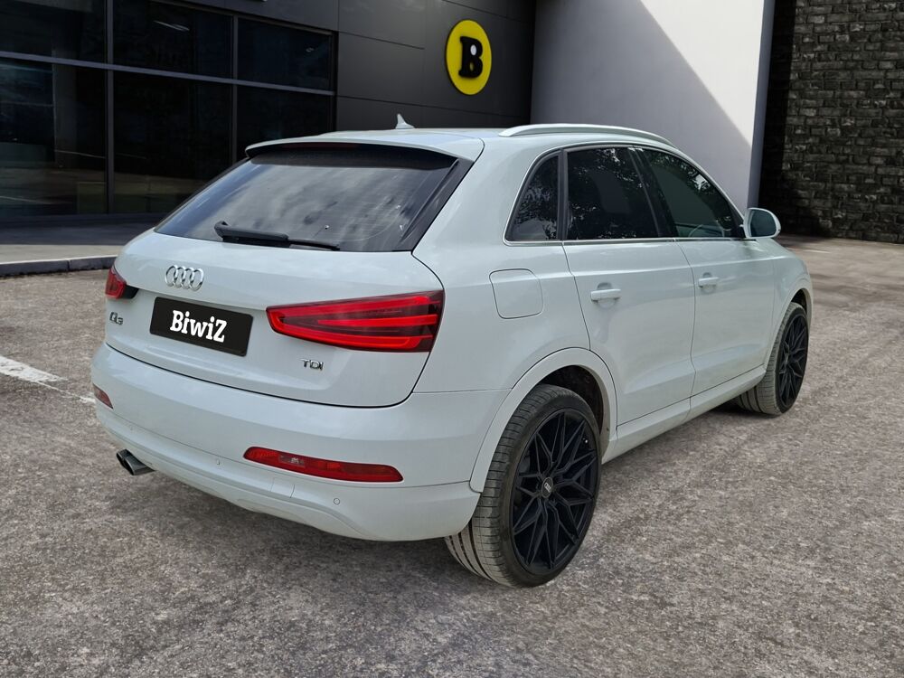 Q3 2.0 Tdi 140 ch Ambition Luxe /Toit ouvrant &eacute;lectrique/si&egrave;ges 2015 occasion 83550 Vidauban