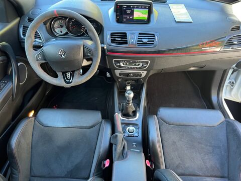 M&eacute;gane Coupe 2.0 275 ch Rs Trophy Edition Air 14 N&deg;44/50 2015 occasion 56100 Lorient