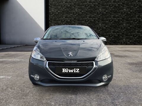 208 1.2 Vti 82 ch Style /Distribution neuve/Entretien complet 2014 occasion 77450 Montry