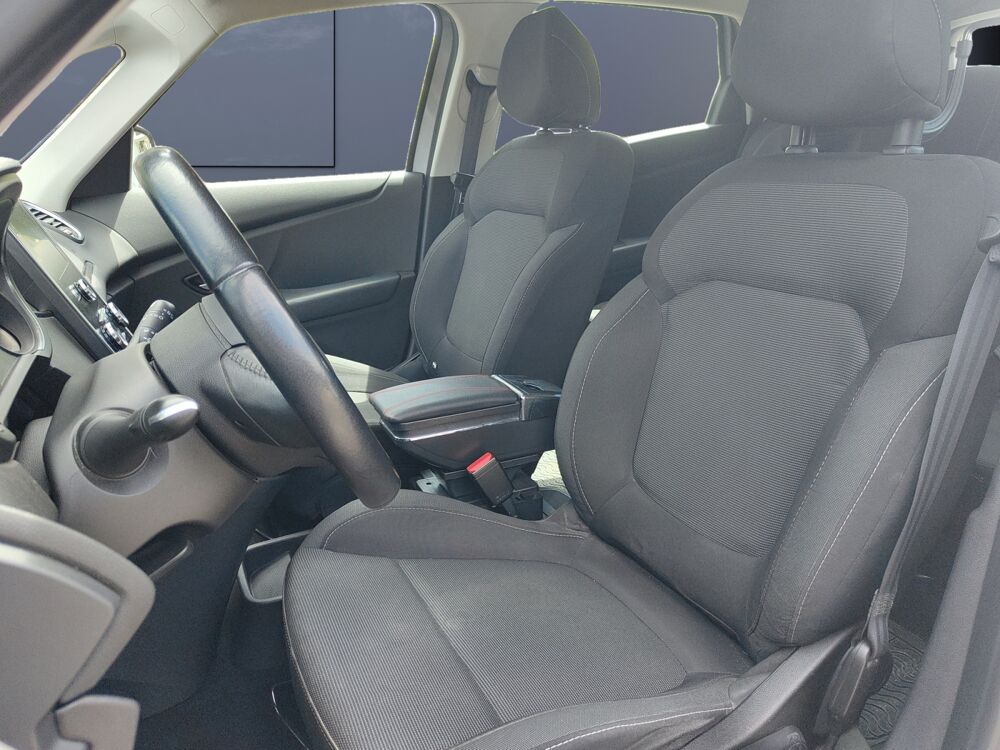 Sc&eacute;nic 1.5 Dci 95 ch Energy Life /Gps/Carplay/Entretien &agrave; jour 2018 occasion 28500 Vernouillet