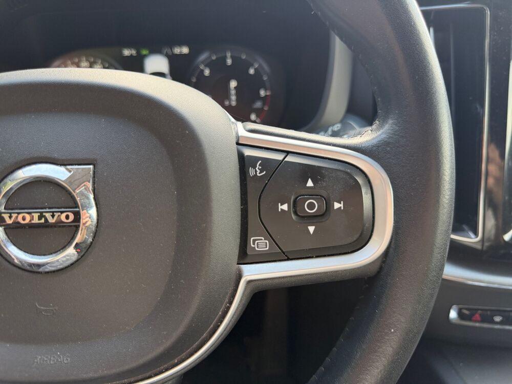 XC60 Summum D5 AWD 235 ch Geartronic 6 /Entretien Complet Volvo 2018 occasion 34000 Montpellier