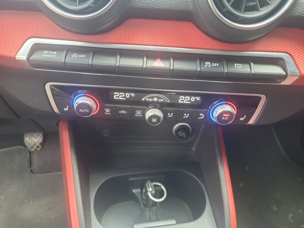 Q2 1.4 Tfsi Cod 150 Sport /Audi 1.4 Tfsi cod 150 Ch Bvm6 spo 2017 occasion 12850 Rodez