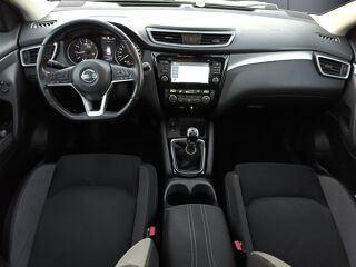 Qashqai 1.2 Digt 115 ch N-Connecta /Toit panoramique/Barre de toit/ 2018 occasion 63500 Issoire