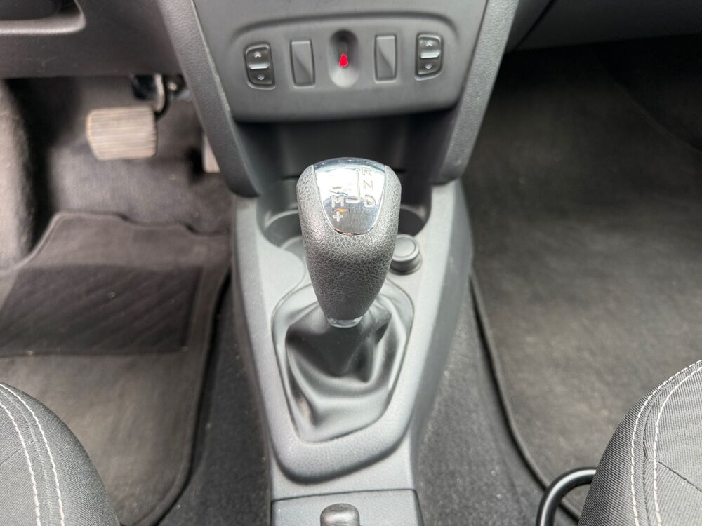 Sandero 0.9 Tce 90 ch Laureate Easy-R BVA /Suivi Dacia/2e Main/Clim/ 2016 occasion 59000 Lille