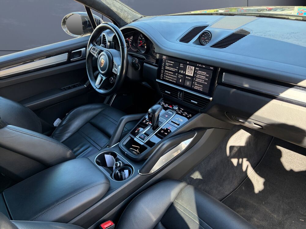 Cayenne 4.0 v8 Turbo 550 ch /Son Burmester/Toit ouvrant/Atte 2018 occasion 42160 Andr&eacute;zieux-Bouth&eacute;on