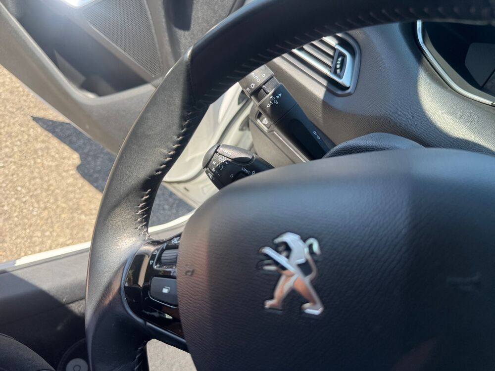 308 1.2 110 ch Active Business BVM6 /CarPlay/Distribution Neuve/ 2021 occasion 69340 Francheville