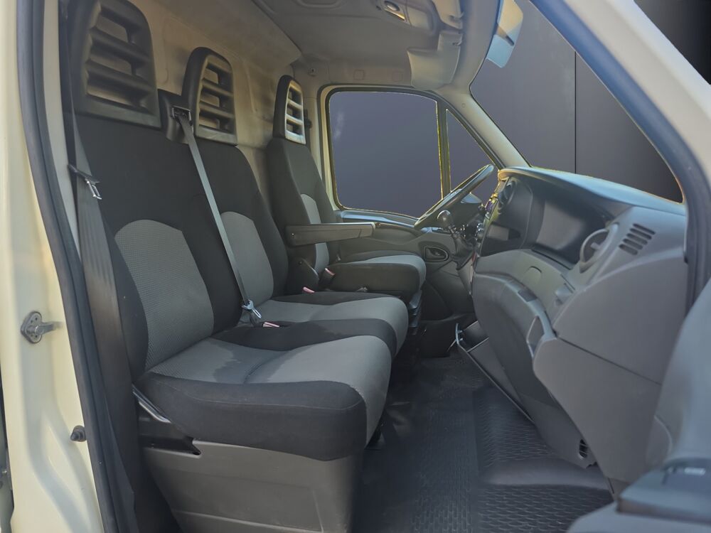 Daily Fourgon 2.3 D 126 ch Empattement-3000 H2 35s13 /R&eacute;gulateur e 2014 occasion 56140 Tr&eacute;al