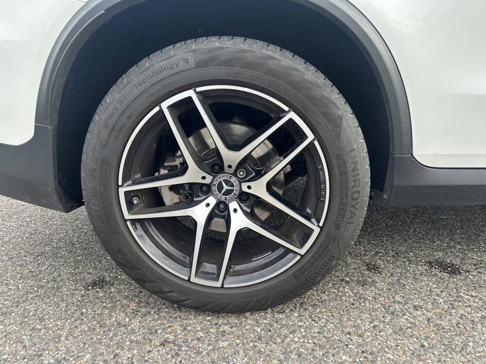 Classe GLC Coupe 2.2 220 D 170 Sport Line 4matic 9g-tronic Bva /Entreti 2019 occasion 31620 Castelnau-d'Estr&eacute;tefonds