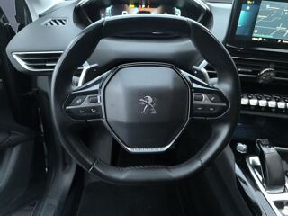 3008 Generation-ii 1.6 225 ch Hybrid Phev Allure Pack E-eat Bva / 2021 occasion 63500 Issoire