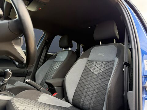 Polo 1.0 Tsi 95 ch R-line /CarPlay et Android Auto/ 1&egrave;re main 2024 occasion 38300 Bourgoin-Jallieu