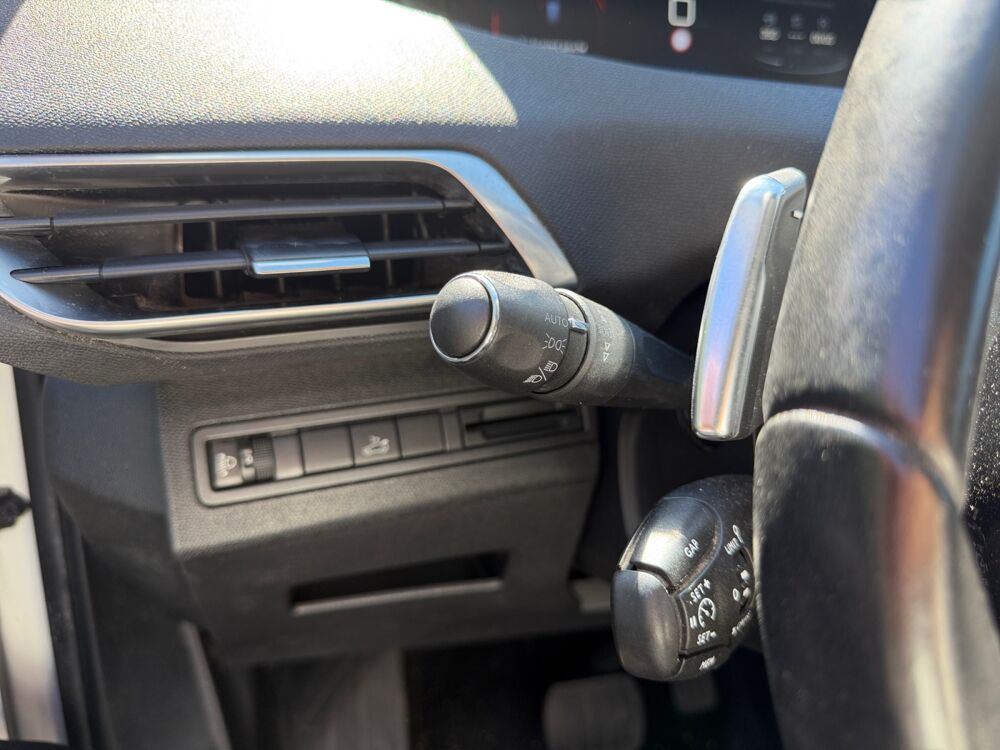 3008 1.6 Thp 165 ch Allure Eat6 /Entretien complet/Carplay/Camera 2017 occasion 34000 Montpellier