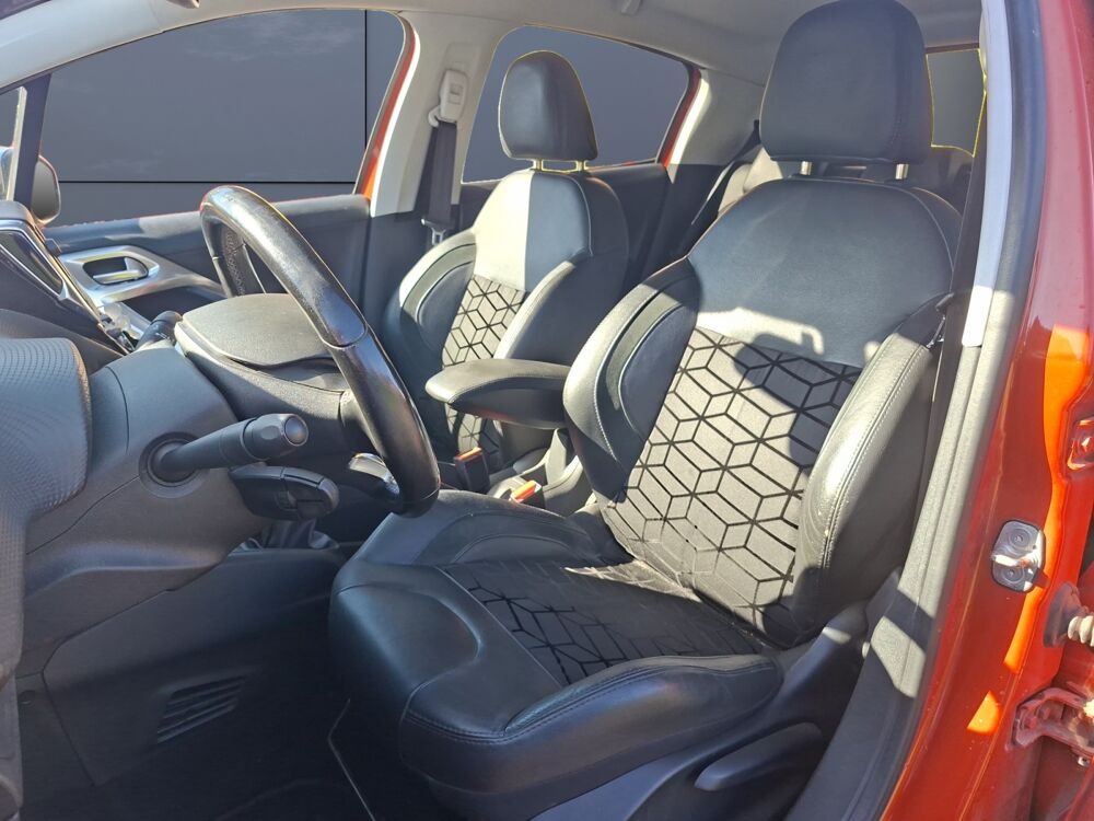 208 1.6 BlueHDi 100ch F&eacute;line Start-stop 5p /CarPlay/Entretien &agrave; 2015 occasion 33120 Arcachon
