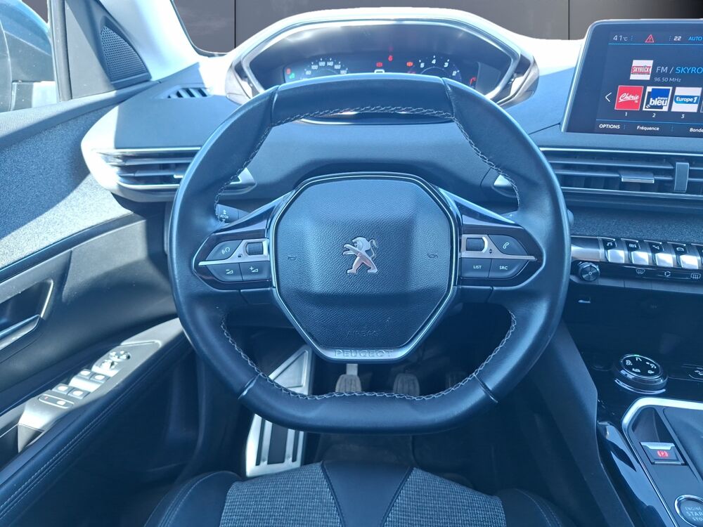 5008 Generation-ii 1.2 Puretech 7 places 130 ch Allure Start-stop 2019 occasion 43000 Le Puy-en-Velay