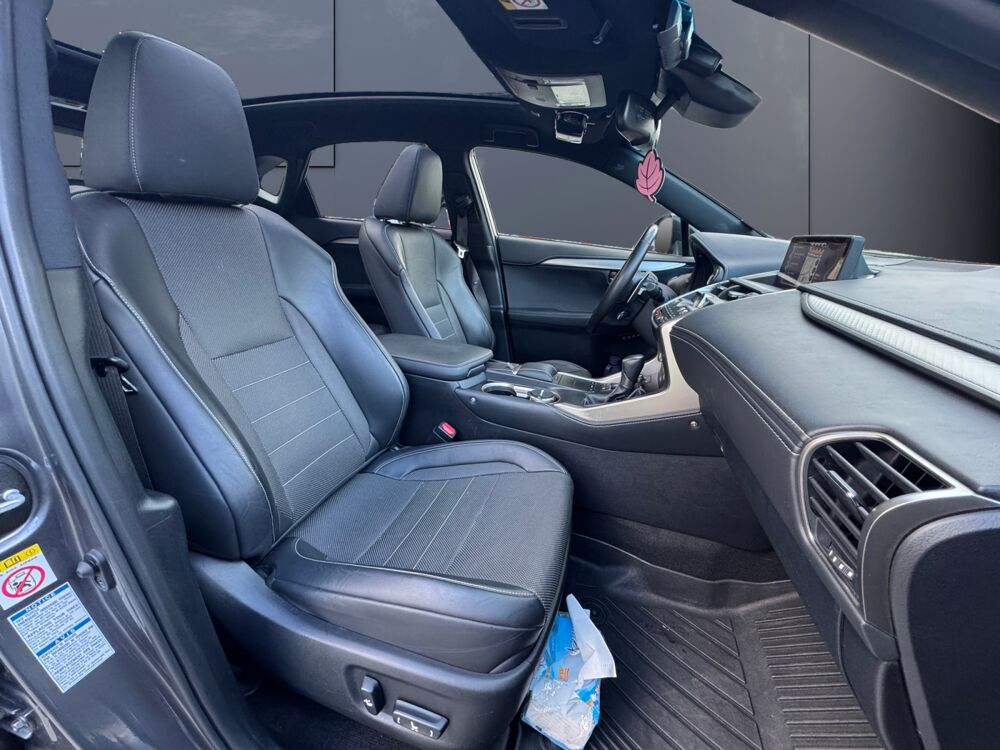 NX 300 H F-sport Executive 4WD /Suivi Lexus/Toit Pano/Si&egrave;ges Ve 2018 occasion 59000 Lille