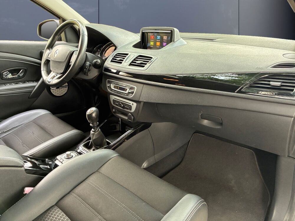 M&eacute;gane 1.6 Dci 130 ch Energy Bose /Cam&eacute;ra de recul/GPS/R&eacute;gulateur d 2015 occasion 19000 TULLE