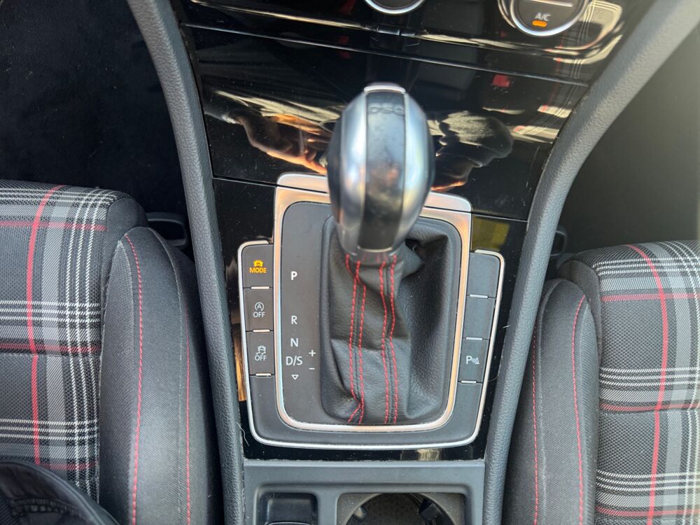 Golf 2.0 Tsi 245 ch GTI PERFORMANCE /Apple CarPlay/Si&egrave;ges Chauffa 2019 occasion 59000 Lille