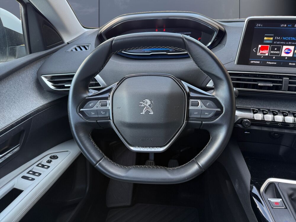 3008 II 1.2 130 ch Allure /Carplay/sellerie Guerande/1main/Distri 2019 occasion 35137 B&eacute;d&eacute;e